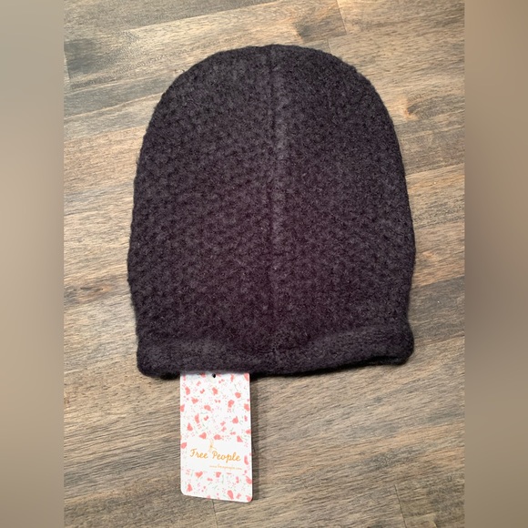Free People Beanie - Picture 1 of 4